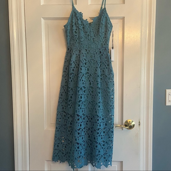 ASTR floral lace midi dress - Picture 2 of 3